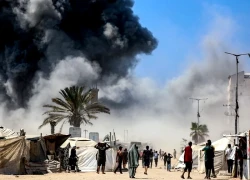 Quân đội Israel 'tăng tốc' các cuộc không kích vào thành phố Gaza