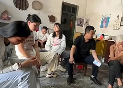 Tang lễ mẹ chồng vừa xong, bố chồng đưa tôi 200 triệu trước mặt các em chồng, ông nói một câu khiến tôi khóc nghẹn