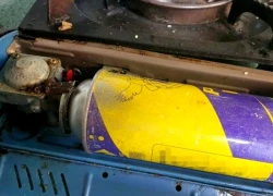 TPHCM: Bình gas mini ở quán nhậu phát nổ nửa đêm, nhiều người bỏng đen mặt