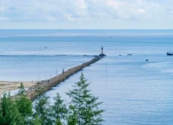 Vẻ đẹp yên bình ở cửa biển Thuận An (Huế)