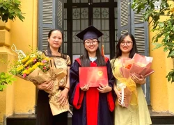 Bố thợ xây, mẹ đan nón nuôi 3 con thành kỹ sư, bác sĩ nội trú, du học sinh Pháp