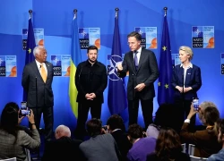 Châu Âu nổi lên là nhà cung cấp vũ khí chính cho Ukraine giữa khủng hoảng nội khối