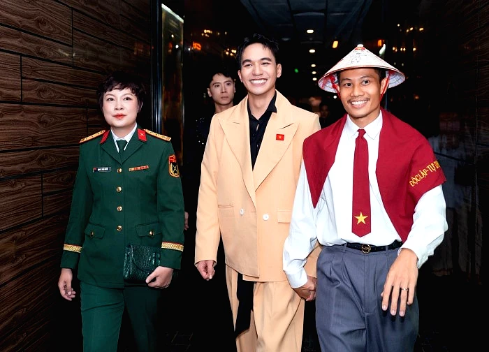Đặng Thái Huyền nói gì khi "Mưa đỏ" bị chê giữa doanh thu hơn 600 tỷ đồng?