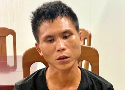 Khống chế đối tượng mang dao xông vào trụ sở Công an xã gây rối