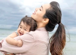Á hậu Hoàng My đưa con gái về Việt Nam, ái nữ xinh như thiên thần gây sốt mạng