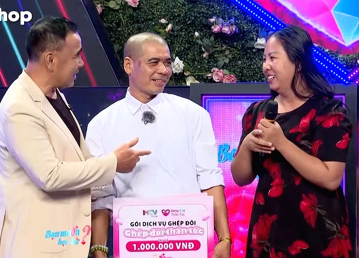 Chuyện lạ trong show hẹn hò: Đàng trai bị từ chối, khán giả đòi bấm nút thay