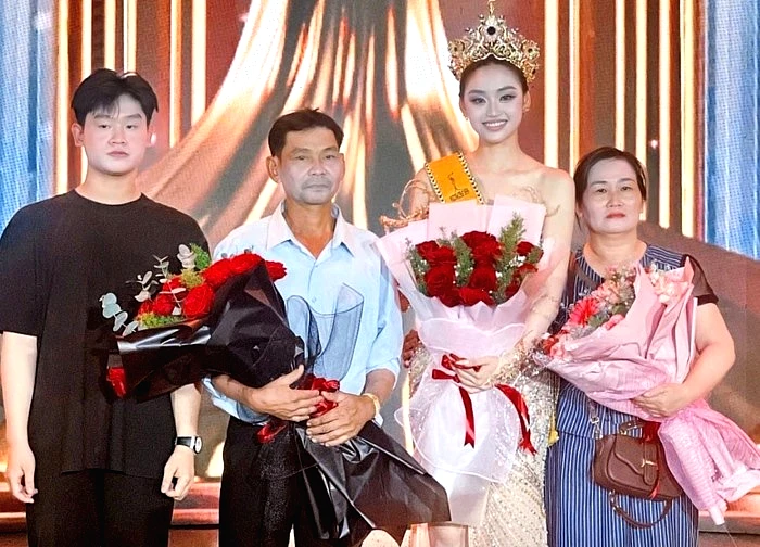 Quá khứ làm thuê đủ nghề, phụ giúp bố mẹ chữa bệnh của tân Miss Grand Vietnam