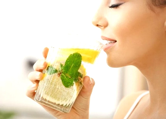 Uống gì mỗi sáng để giảm mỡ bụng?