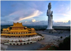 Về Quảng Ngãi ngắm tượng Phật Quan Âm cao nhất Đông Nam Á