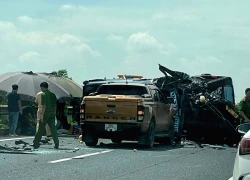 Vụ 4 ô tô đâm nhau trên cao tốc: Xe tưới cây di chuyển ở làn 1 có hợp lý?