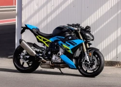 BMW S 1000 R 2026 trình làng, nâng cấp toàn diện sức mạnh và trang bị