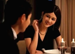 Đêm kỷ niệm bảy năm ngày cưới đáng lẽ ngọt ngào, nhưng chỉ một vị khách không mời đã khiến trái tim tôi rơi xuống vực sâu