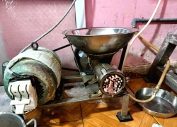 Khởi tố vụ án, khởi tố bị can đối với chủ cơ sở sử dụng chất cấm để sản xuất giò chả
