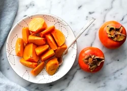 Thực phẩm kỵ với quả hồng, nhiều người không biết vô tình ăn cùng lại rước họa vào thân