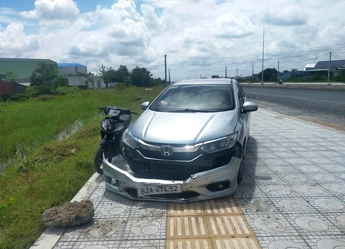 Truy bắt 2 kẻ trộm chó cướp xe máy tại Tây Ninh
