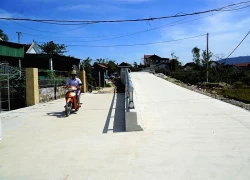 Vụ đường dẫn lên cầu uốn lượn khó hiểu: Phương án tối ưu?