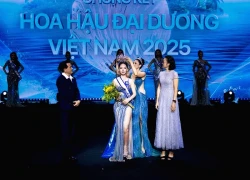 Á hậu Việt xin lỗi sau khi bị soi cố tình bẻ vương miện khi trao cho người kế nhiệm