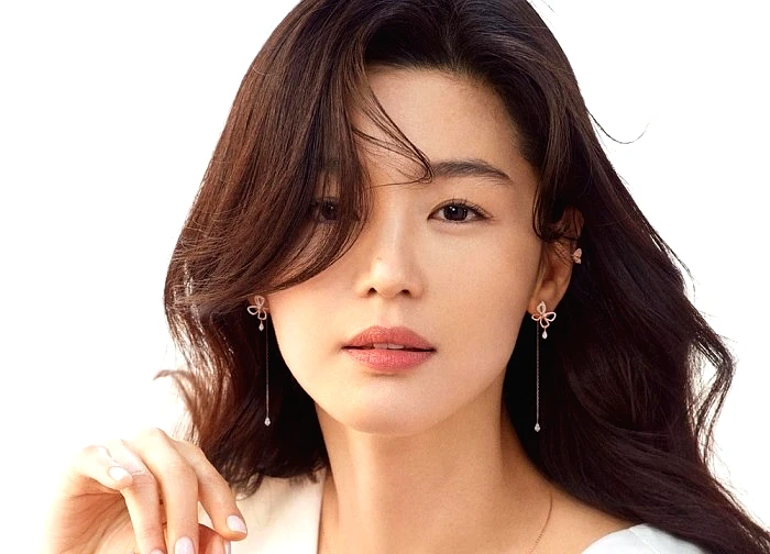 Khó cứu Jeon Ji Hyun: Mất trắng 854 tỷ sau 1 đêm, bị công ty quản lý "mang con bỏ chợ"