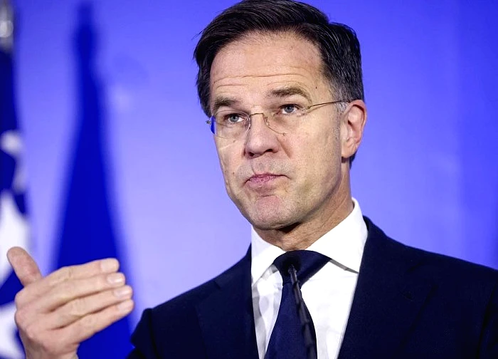 NATO cảnh báo Nga không được 'tiếp tục mô hình nguy hiểm', tuyên bố sẽ tự vệ