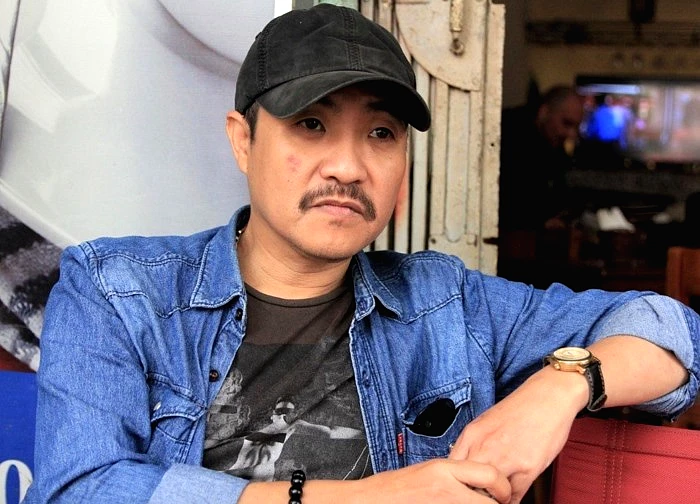 Danh hài từng bỏ sân khấu làm tiếp viên hàng không, U60 một mình nuôi con gái