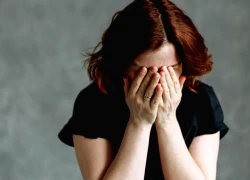 Em gái út bị đuổi thẳng cổ vì đem 1 triệu đồng đến cúng 49 ngày cha