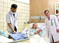 Cứu sống cụ bà 92 tuổi mắc u đại tràng kèm nhiều bệnh nền