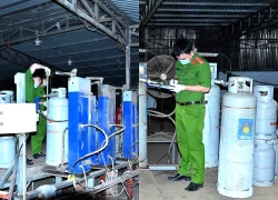 Công an Đồng Nai phát hiện hàng nghìn bình gas giả nhãn hiệu
