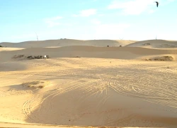 Du lịch biển Lâm Đồng sôi động những ngày đầu năm mới