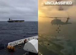 Khoảnh khắc trực thăng Mỹ đổ quân bắt tàu dầu trên biển