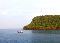 Rạng rỡ bình minh nơi đảo xa Thổ Chu