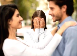 5 năm thanh xuân và ‘vở kịch’ cưới vợ mẹ chọn: Tôi chỉ là phương án dự phòng cho sự hèn hạ của anh