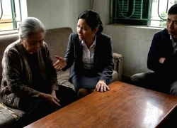 Nhòm ngó khoản lương hưu 15 triệu đồng, chị chồng đòi đón mẹ về phụng dưỡng