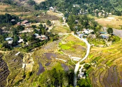 Ruộng bậc thang Pù Luông lung linh mùa nước đổ