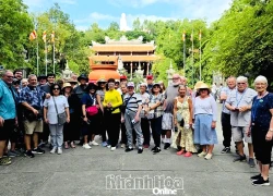 Tàu biển Diamond Princess đưa hơn 2.600 du khách quốc tế đến Khánh Hòa