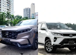 SUV 7 chỗ thiết kế đẹp, giá gần 240 triệu đồng