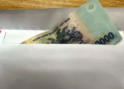 3 chị gái mỉa mai phong bì của thông gia giàu rồi lặng thinh khi biết sự thật