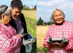 'Bà cụ siêu ngầu' U90 nổi tiếng nhờ lái drone bón phân và bán nông sản online