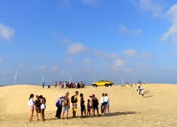 Các khu du lịch nhộn nhịp chuẩn bị đón Tết Bính Ngọ