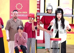 Xót xa cảnh bà cụ U.70 chật vật làm điểm tựa cho cháu gái mồ côi