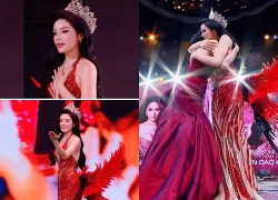 Lần đầu tiên trong lịch sử MUV: Kỳ Duyên nắm tay Hương Giang final walk gây sốt