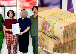 Người phụ nữ Hà Nội tá hỏa khi tài khoản bất ngờ nhận hơn 235 triệu đồng