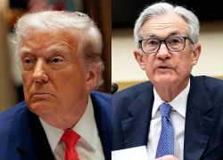 Tổng thống Trump tiếp tục gây sức ép buộc ông Powell rời Fed