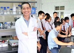 Cuộc sống hiện tại của Quán quân Đường Lên Đỉnh Olympia là Thủ khoa, từ chối việc lương cao ở nước ngoài để về nước