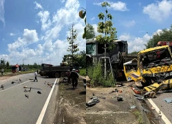 Ô tô cứu hộ va chạm xe ben, 2 người bị thương nặng ở TPHCM