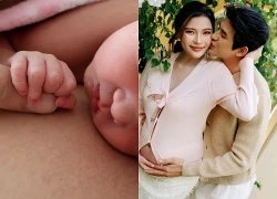 Thuý Diễm sinh con gái