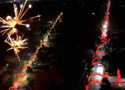 Hàng xóm giúp chú rể làm 66 cổng chào dài 1,4km đến nhà cô dâu
