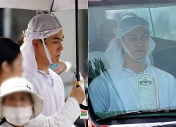 Võ Điền Gia Huy bật khóc đưa tiễn mẹ về nơi an nghỉ, Tóc Tiên và các đồng nghiệp có mặt chia buồn