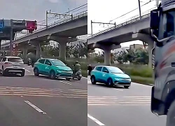 Tài xế taxi chạy ngược chiều tại trạm thu phí ở TPHCM bị phạt 19 triệu đồng