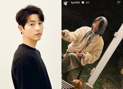 Song Joong Ki mặt nhăn mày nhó, Song Hye Kyo thảnh thơi đến lạ!