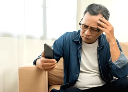 Con gái dọa không đẻ nếu tôi không chịu chăm cháu